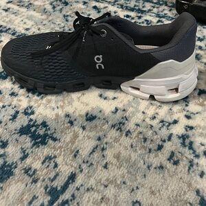 Men's ON CLOUD FLYER Black & White CLOUDTEC Athletic RUNNING Shoes SNEAKERS  10